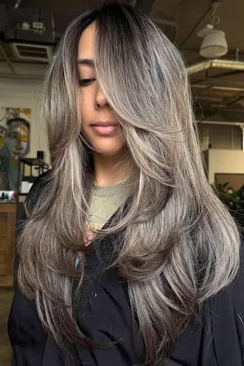 Smoky Silver Layers with Airy Volume