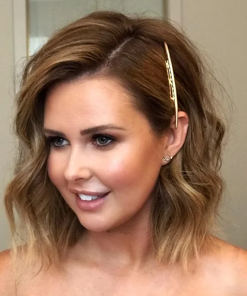 Deep Side-Part Wavy Lob with Face-Skimming Texture
