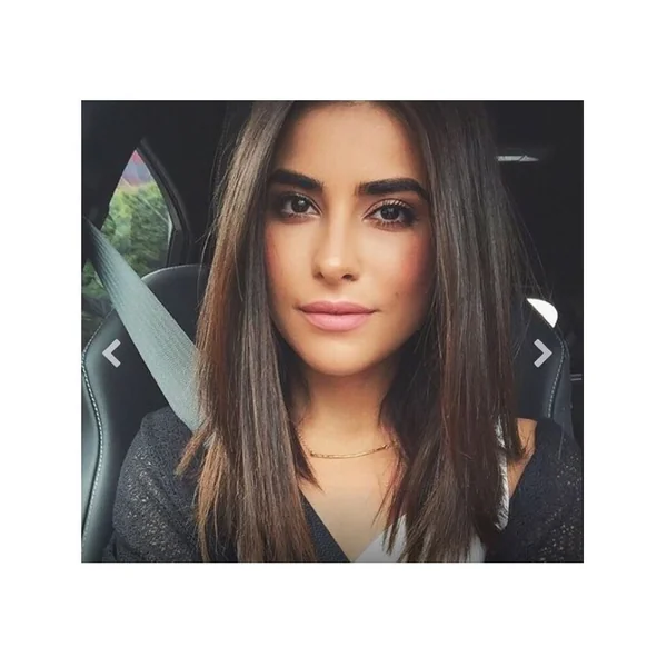 Sleek, Minimalist Shoulder Length Layered Cut