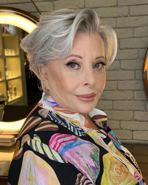 Voluminous Silver Stacked Bob for Thick Hair