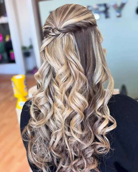 Voluminous Honey Blonde Half-Up Twist with Rich Contrast