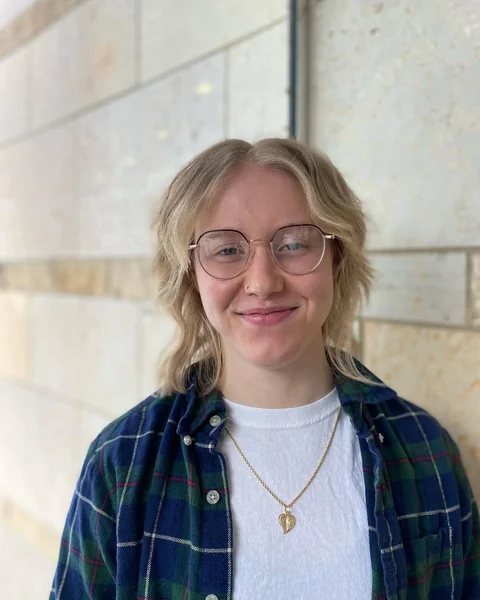 Dimensional Blonde Choppy Bob with Beachy Waves