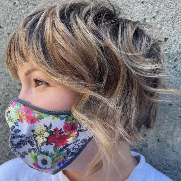 Feathered Bronde Bob with Wispy Choppy Layers