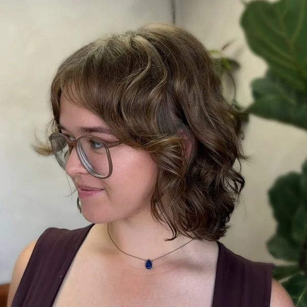 Romantic Ash Brown Wavy Bob with Soft Curtain Bangs