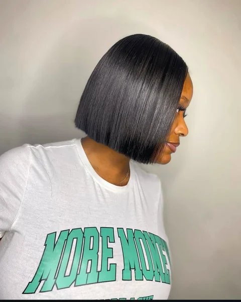 Sleek Ink-Black Blunt Bob with Sharp Precision