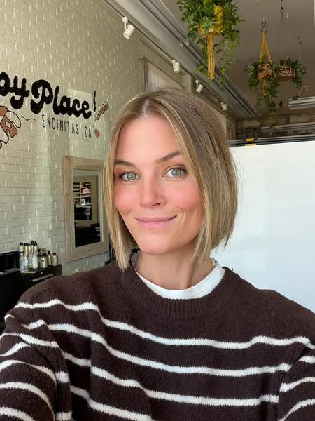 Chic Sun-Kissed Long Angled Bob with Minimal Layers