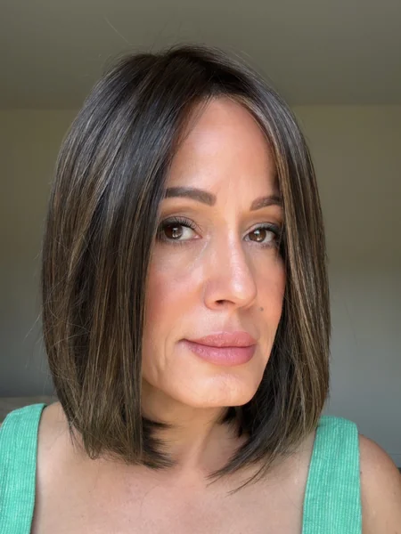 Sleek Brunette Long Bob with Subtle Face-Framing Highlights