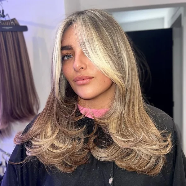 Voluminous Auburn Shag with Dynamic Choppy Layers