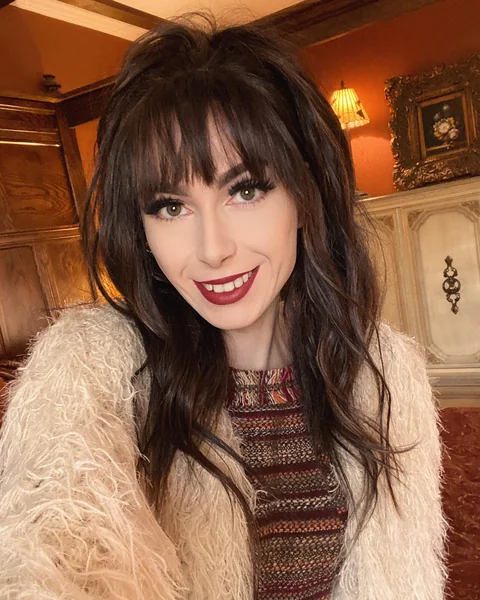 Half-Up Full Fringe Style