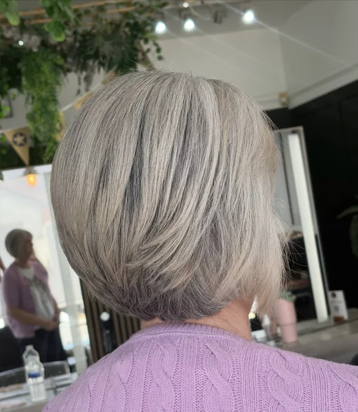 Rounded Bob with Face-Framing Layers