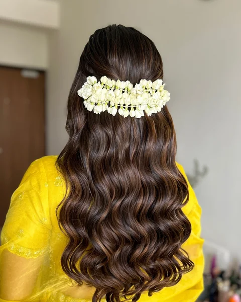 Half-Up Waves with Jasmine Clip