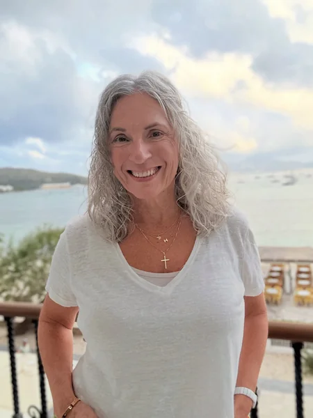 Beachy Wavy Gray Curls