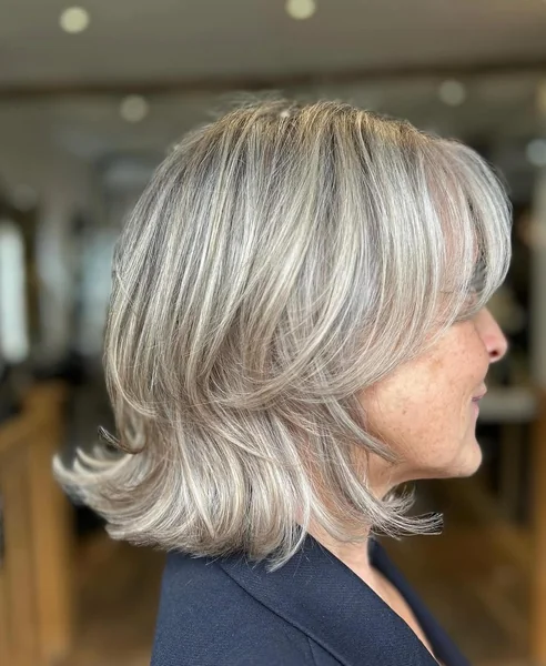 Layered Medium Cut with Movement