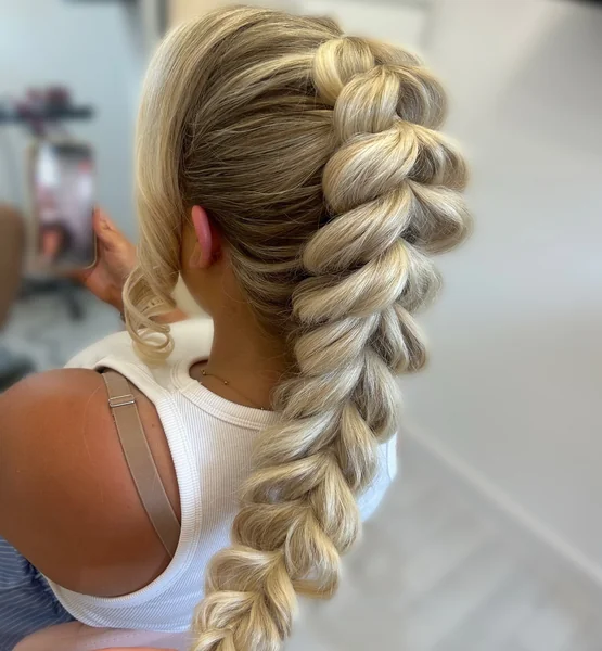 Athletic Bubble Mohawk with Curls