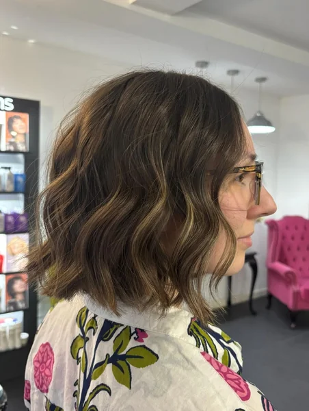Wavy Bob for Round Face