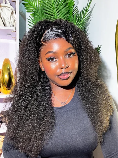 Curly Wig Hairstyle for Black Women