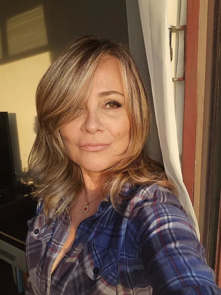 Side-Swept Layers with Highlights