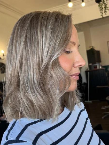 Ash Blonde Long Bob, Shoulder Length