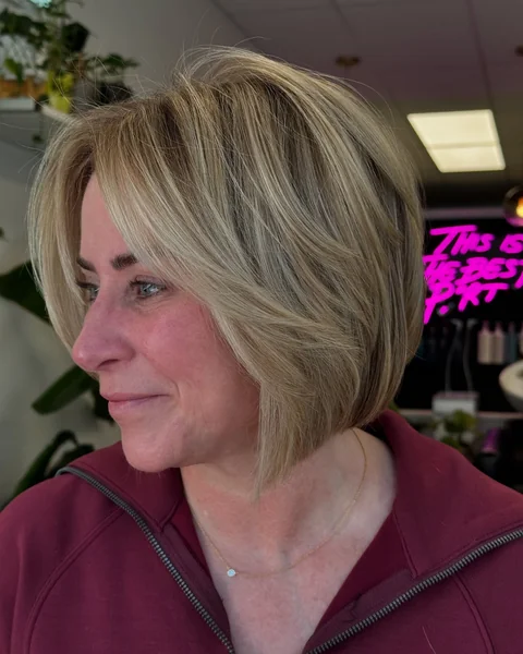Chunky Layered Short Bob