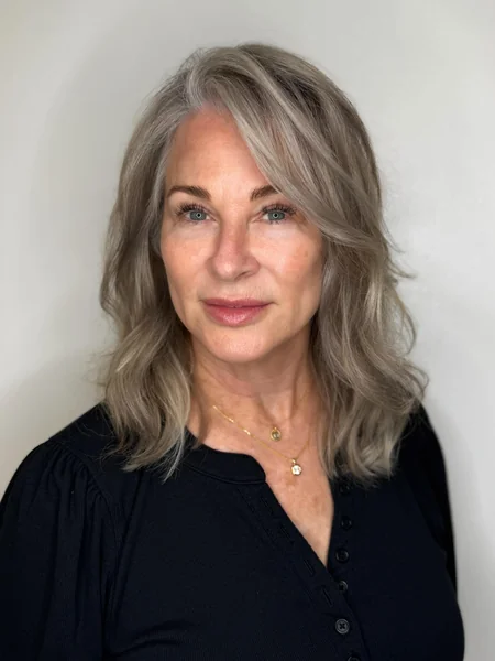 Shoulder-Length Waves with Soft Layers