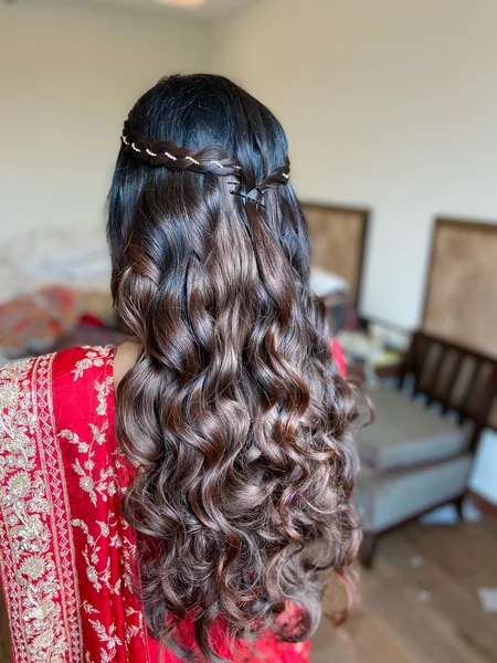 Delicate Side Braid with Curls