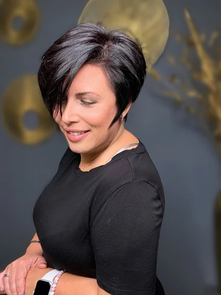 Asymmetrical Pixie Bob