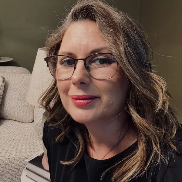 Wavy Medium Style on the Couch