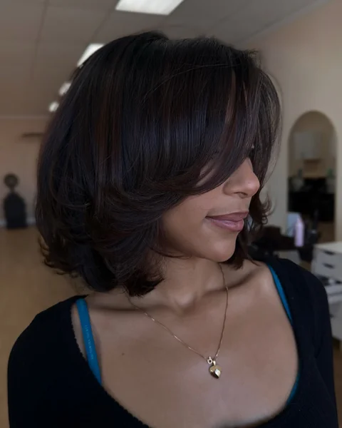 90s Old Money Feathered Bob