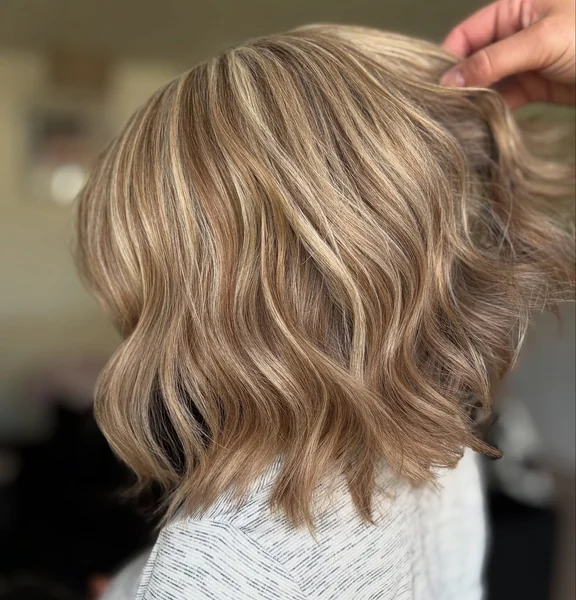 Layered Wavy Bob Close-Up