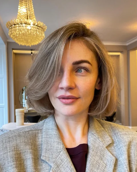 Old Money Ash Blonde Bob
