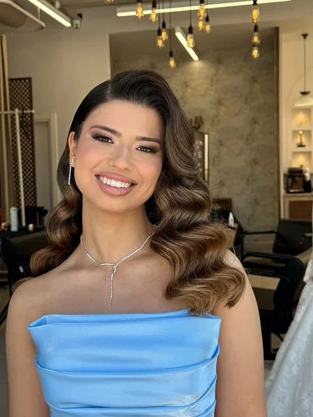 Wavy Hairstyle for Wedding