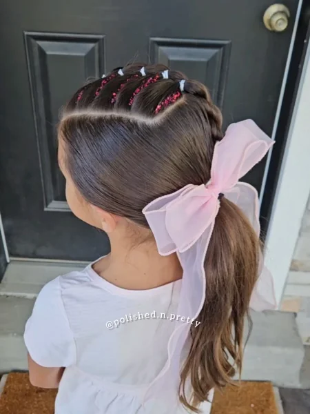 Rubber-Banded Ponytail with Bow
