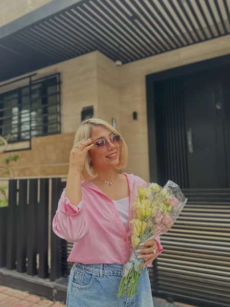 Short Blonde Bob, Everyday Style