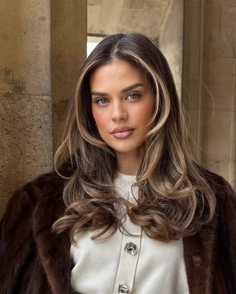 Long Layered Haircut with Balayage Highlights