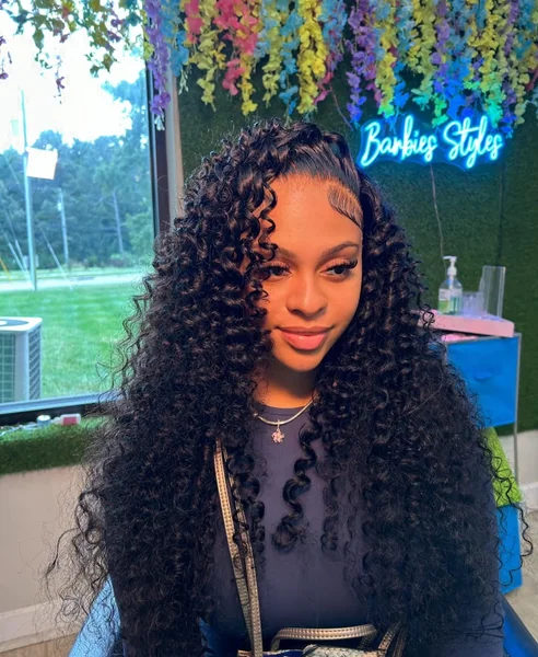 Cute Curly Wig Hairstyle