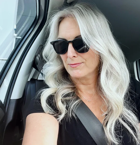 Long Wavy Platinum Gray Hair