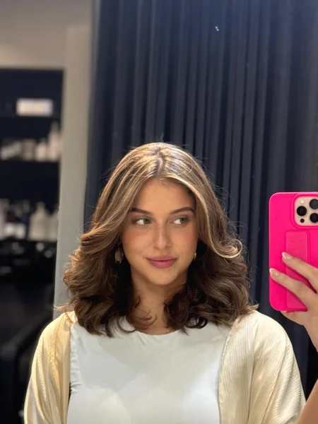 Bouncy Layered Blow Dry Waves