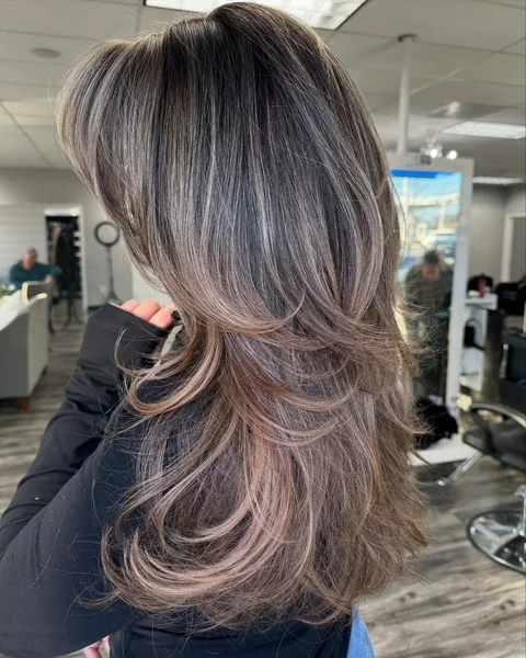 Bouncy Layered Cut with Brunette Balayage
