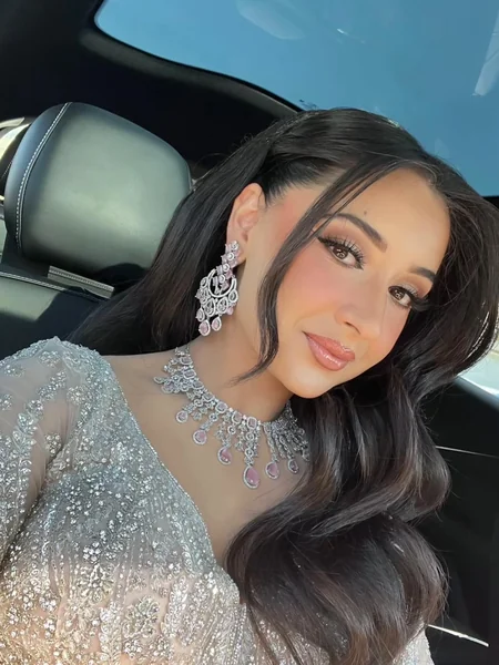 Open Front-View Waves for Indian Reception