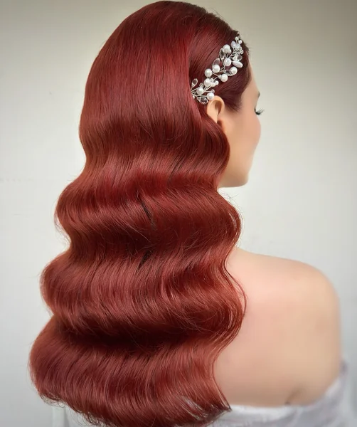 Bridal Waves with Pearl Hair Vine