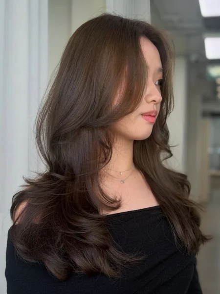 Front Layers with Face-Framing Curtain Fringe