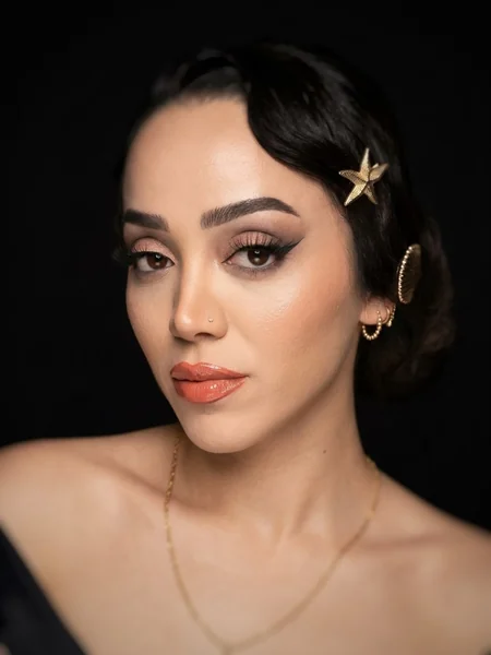 Glamorous Side Wave with Starfish Pins