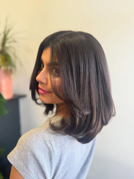 Sleek Straight Side-Part Lob