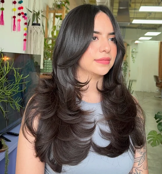 Long Face-Framing Haircut with Heavy Layers