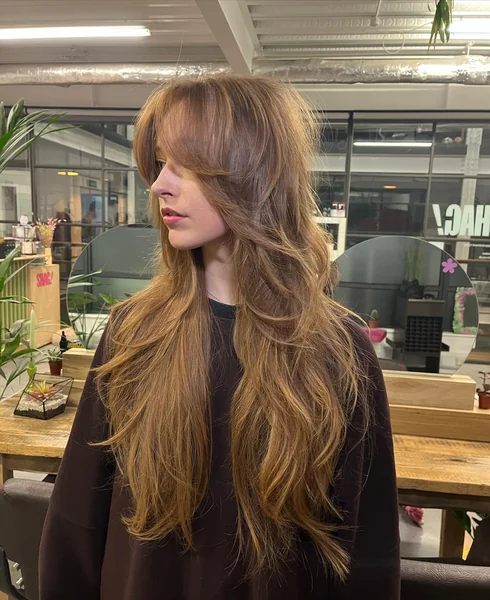 Voluminous Long Octopus Cut with Curtain Bangs