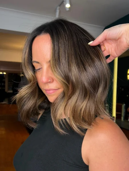Balayage Wavy Lob with Highlights