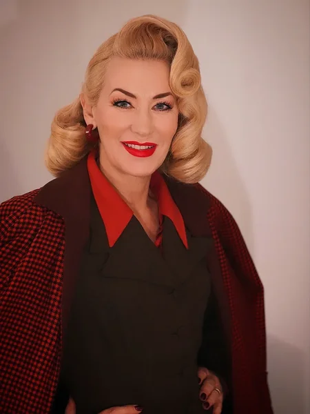 Voluminous Victory Rolls for Women