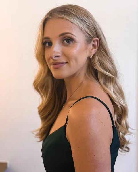 Simple Loose Waves for Bridesmaids