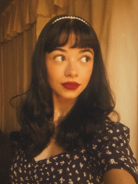 Vintage Waves with Bangs