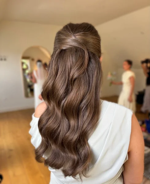 Half-Up Waves for Reception Guest Hairstyle
